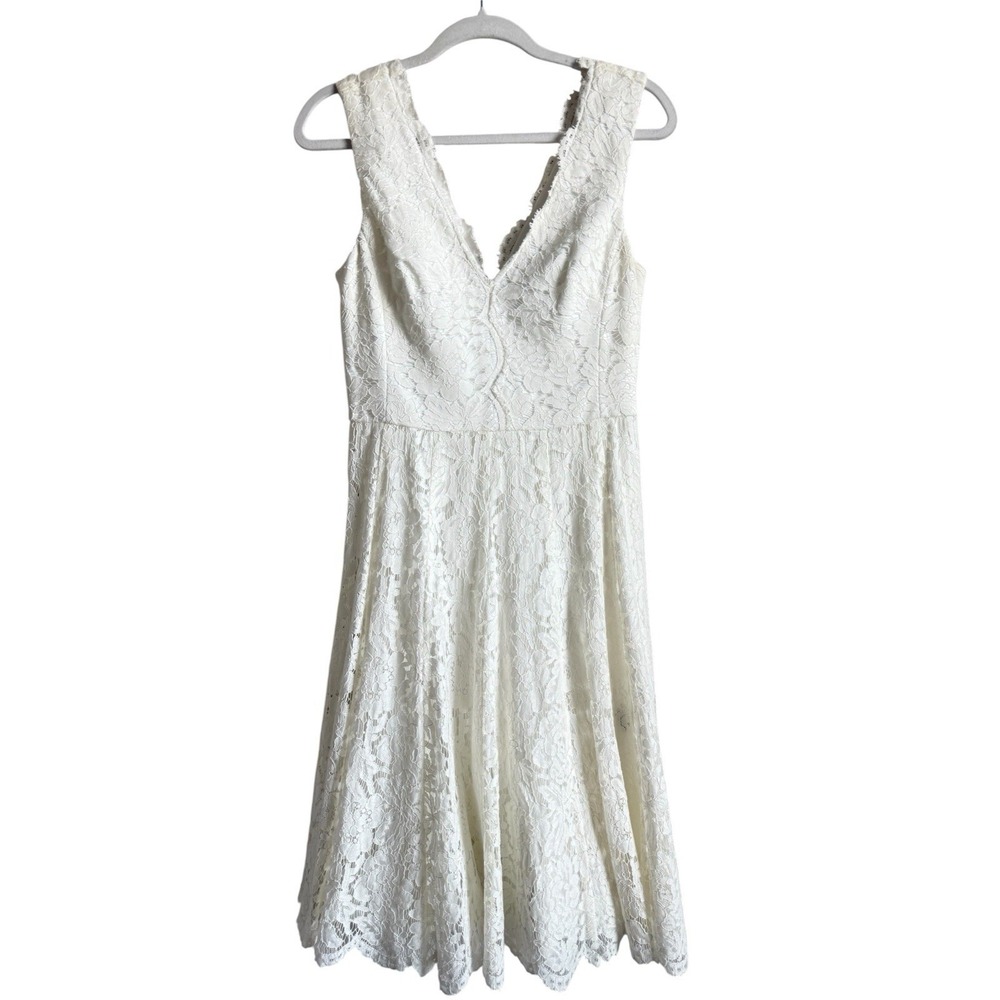 Vera Wang Womens Size 8 Ivory Scalloped Lace Fit & Flare Dress Cocktail Romantic